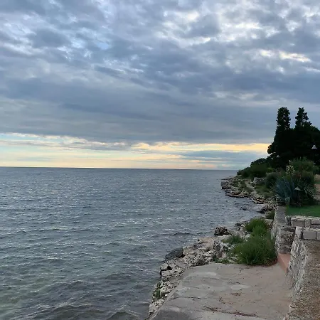 Leone Appartement Brtonigla