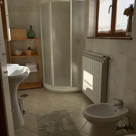 Leone Apartman