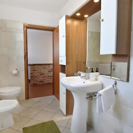 Apartman Leone *