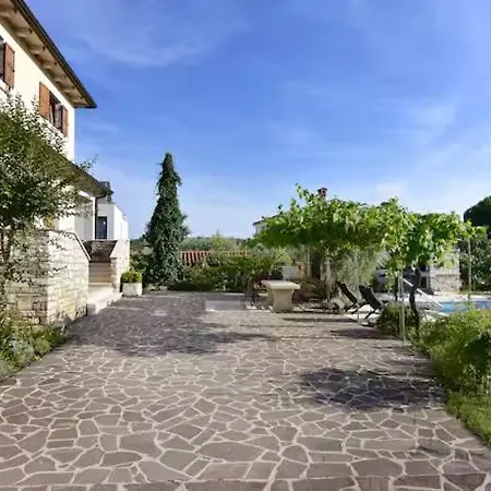 Leone Apartamento