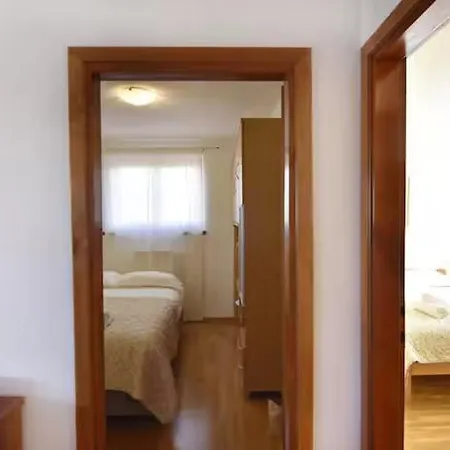 Leone Apartamento *