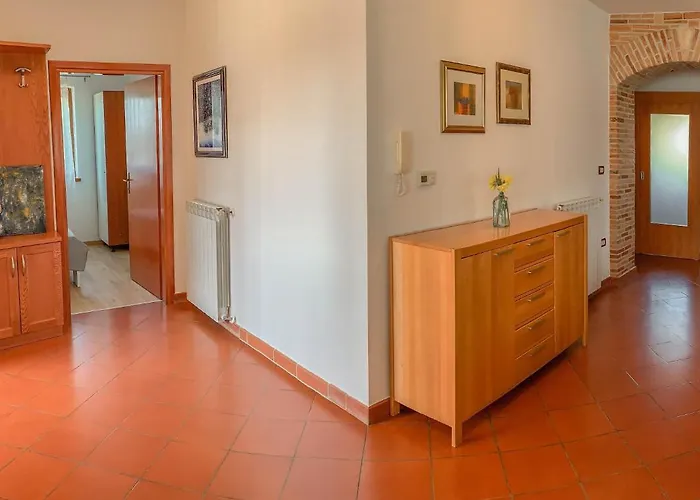 아파트 Leone 브르토니글라