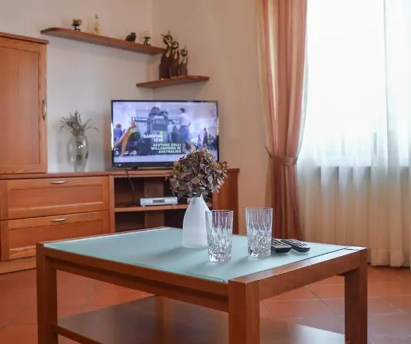 Leone 아파트 브르토니글라